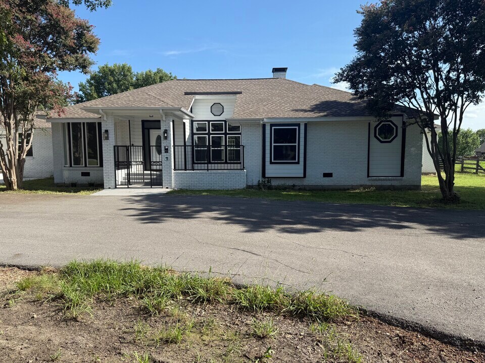 501 Lake Ranch Ln in Wylie, TX - Building Photo