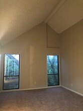 4830 Crazy Horse Ln in Westerville, OH - Building Photo - Building Photo