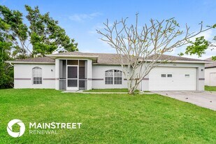 1901 NE 6th Ave in Cape Coral, FL - Building Photo