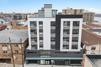 60-64 68th St in Guttenberg, NJ - Building Photo - Building Photo