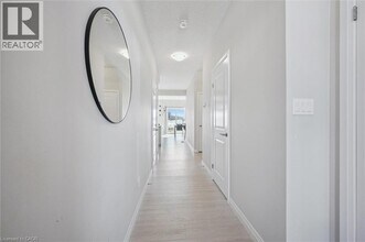 212 Green Gate Blvd in Cambridge, ON - Building Photo - Building Photo