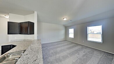 11500 NW 97th St in Yukon, OK - Building Photo - Building Photo