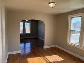 1827 170th St in Hazel Crest, IL - Building Photo