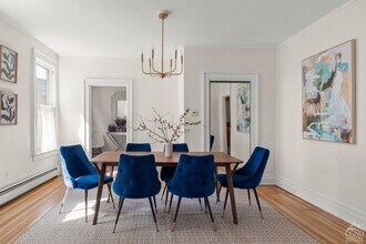 7 McKinstry Pl in Hudson, NY - Foto de edificio - Building Photo