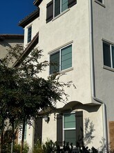 27717 Stonehurst Ln in San Pedro, CA - Foto de edificio - Building Photo