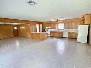 1085 Anse Broussard Hwy in Breaux Bridge, LA - Building Photo - Building Photo