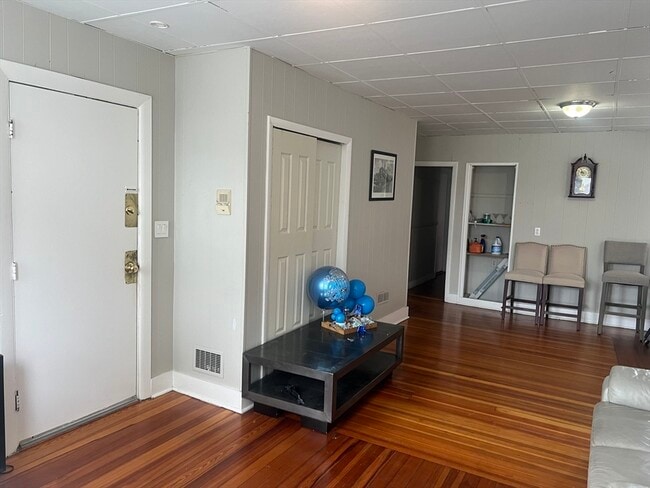 property at 211 Chestnut St