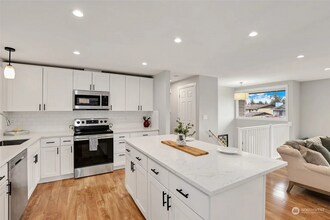 1652 Index Ave SE in Renton, WA - Building Photo - Building Photo