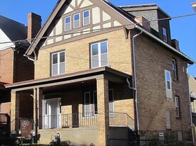 5525 Margaretta St in Pittsburgh, PA - Building Photo