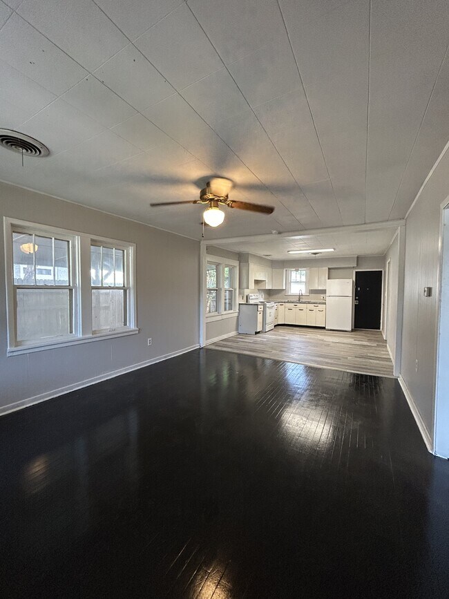 property at 1920 26th St