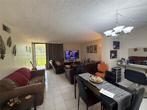 12209 SW 14th Ln in Miami, FL - Building Photo - Building Photo