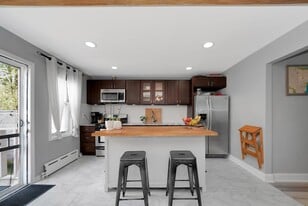 120 64th St in West New York, NJ - Building Photo