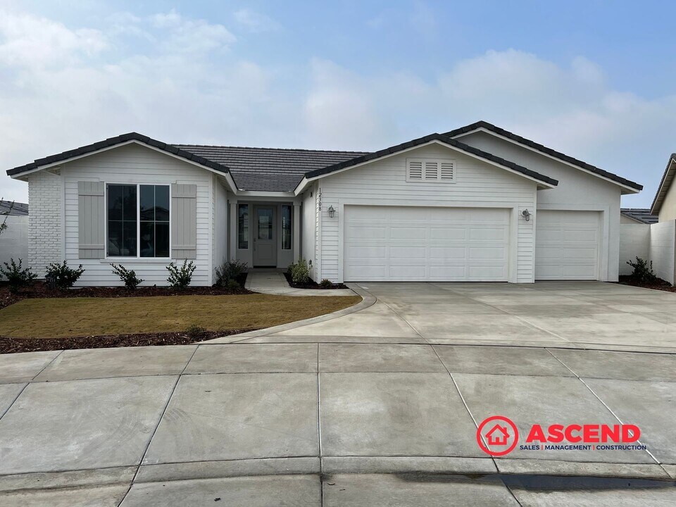 12308 Graham Ct in Bakersfield, CA - Building Photo