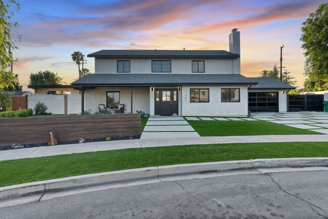 property at 11951 Gladstone Dr