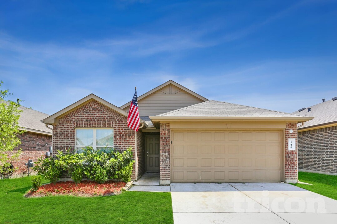 15426 Rancho Joya Wy in Channelview, TX - Foto de edificio