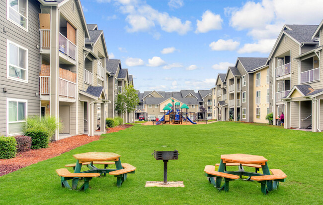The Seasons at Lea Hill Village