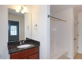 269 W Main St-Unit -4C in Northborough, MA - Building Photo - Building Photo
