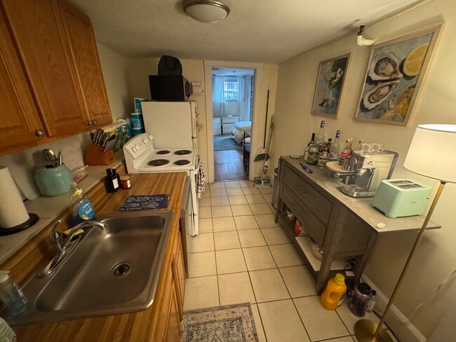 472 Beacon St, Unit B