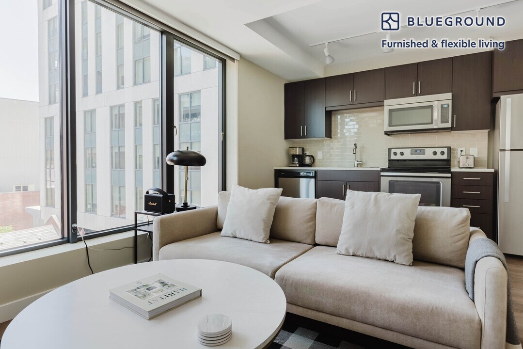 45 Stuart St in Boston, MA - Foto de edificio