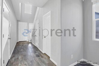 3384 Amanecer Ave in Clovis, CA - Building Photo - Building Photo