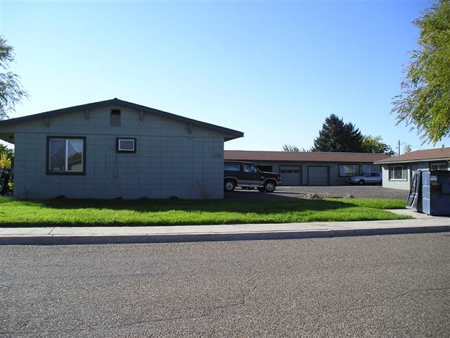 Helena Condominiums in Caldwell, ID - Building Photo - Building Photo