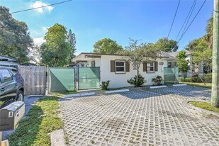 1710 NW 9th St in Fort Lauderdale, FL - Building Photo