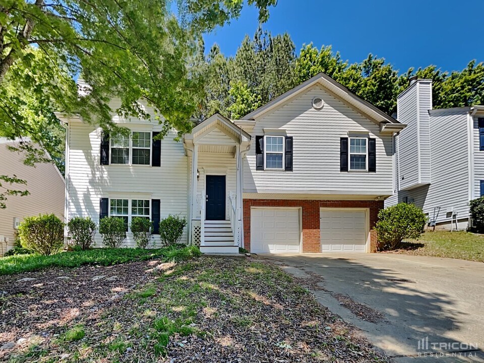 105 Drury Ln in Canton, GA - Building Photo
