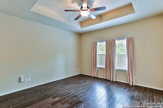 5422 Sunlit Brk in San Antonio, TX - Building Photo - Building Photo