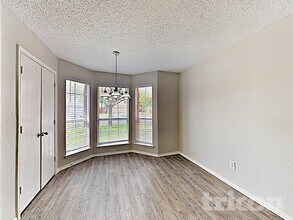 2308 Stagecoach St in Fort Worth, TX - Foto de edificio - Building Photo