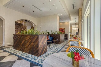 702 E 11th St in Austin, TX - Building Photo - Building Photo