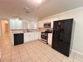 4714 Garden Meadow Dr in Katy, TX - Building Photo