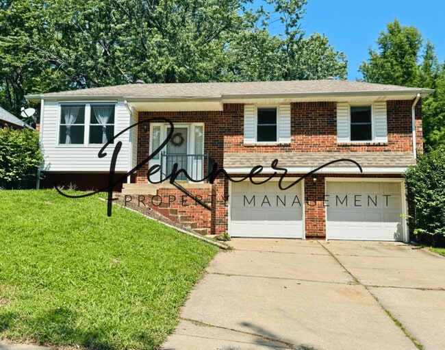 property at 2917 NW Bristol Ct