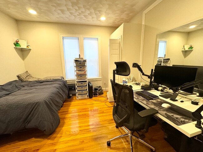 157 E Cottage St, Unit 157 East Cottage 31 in Boston, MA - Foto de edificio - Building Photo