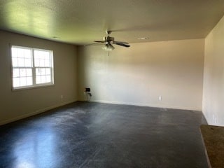 310 Allyson Dr in Paragould, AR - Foto de edificio - Building Photo