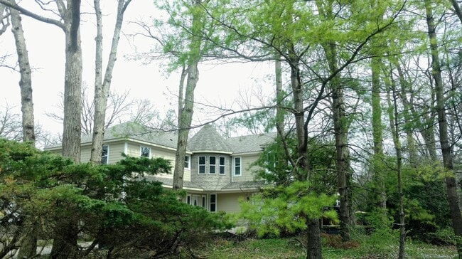 property at 24 Plymouth Ct