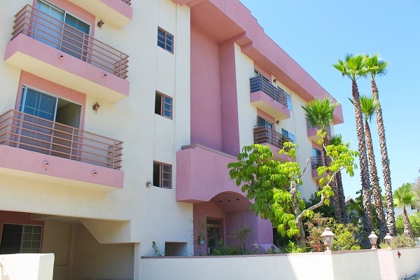1809 Berendo N St, Unit 207