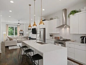 818-813 13th Ave S in Nashville, TN - Building Photo - Building Photo