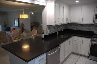 300 NE 26th Ave in Boynton Beach, FL - Building Photo - Building Photo