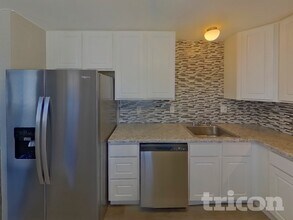 1875 Swearinger Dr in Colorado Springs, CO - Foto de edificio - Building Photo