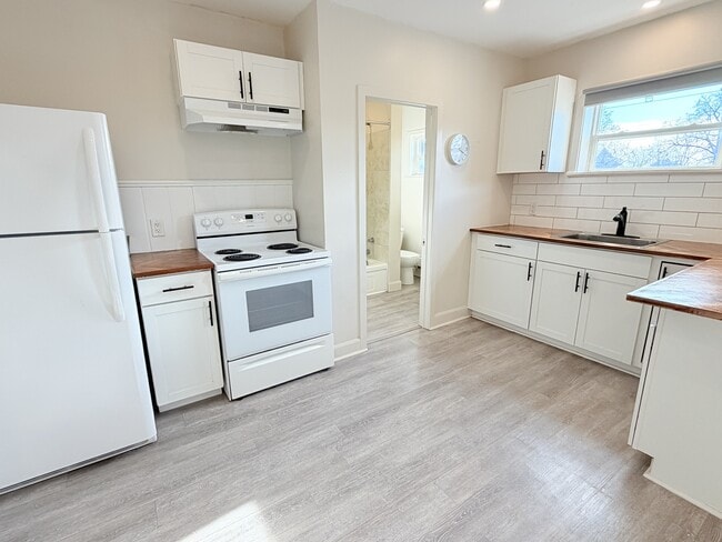 property at 222 Maxwell St