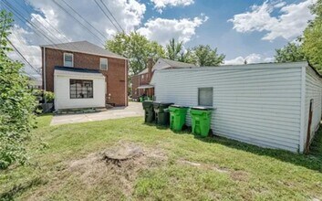 20431 Lake Shore Blvd in Euclid, OH - Building Photo - Building Photo