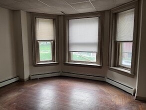 130 Main St, Unit APT B in Landisville, PA - Building Photo - Building Photo