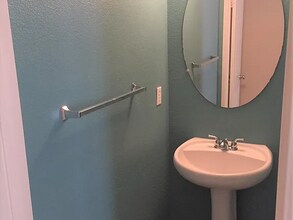 3739 Carmel View Rd in San Diego, CA - Foto de edificio - Building Photo