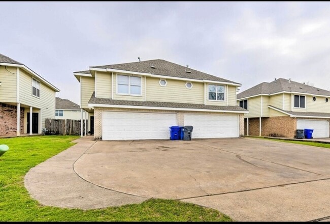 property at 2533 S 3rd St
