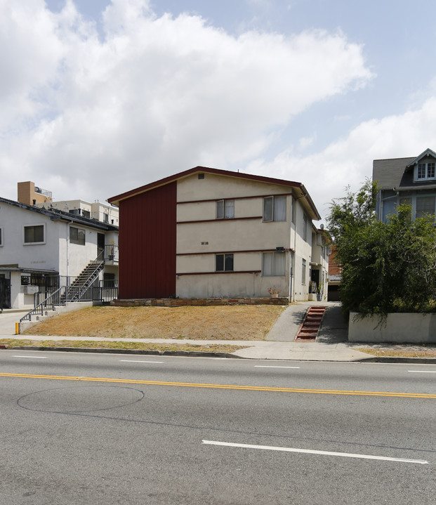 332 S Wilton Pl in Los Angeles, CA - Building Photo