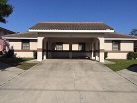 2623 Magdalina Dr in Punta Gorda, FL - Building Photo