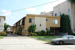 14275 Dickens St Apartments