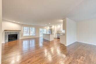 43 Belvedere Dr in Tolland, CT - Building Photo - Building Photo