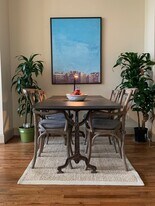 2822 Leeland St in Houston, TX - Building Photo