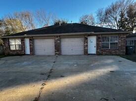 1673-1675 Evalyn Cir in Fayetteville, AR - Building Photo